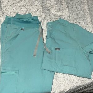 Nurses !!!! Fig scrubs in sale let’s go ladies